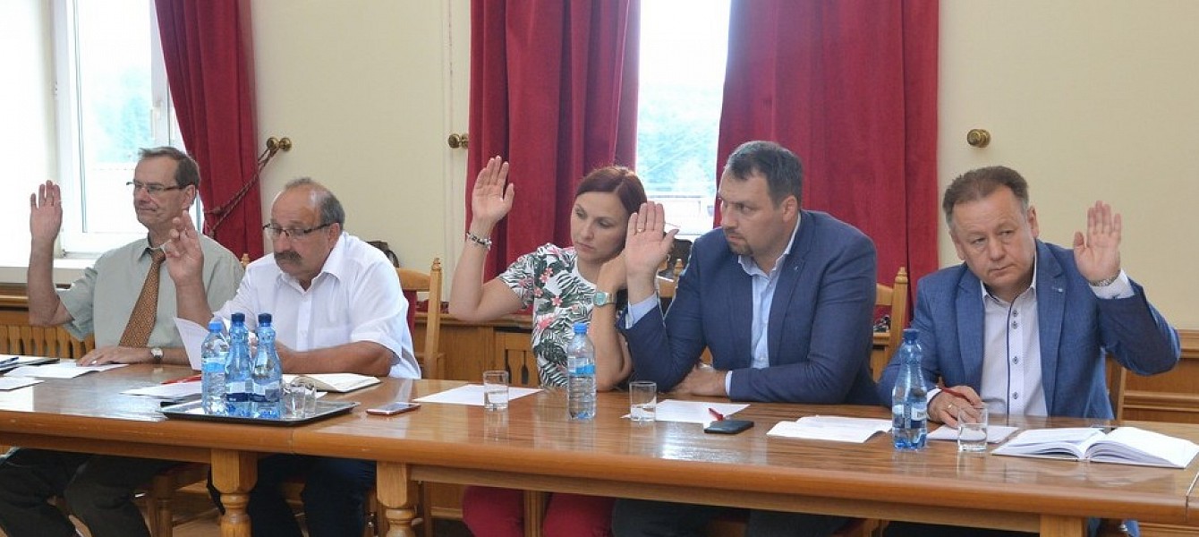 Rezolucja Rady Miejskiej w Gostyninie w sprawie zrekompensowania kosztów za usunięcie chemikaliów przy ul. Ziejkowej